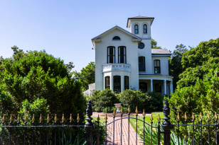 Frontenac St Louis Real Estate